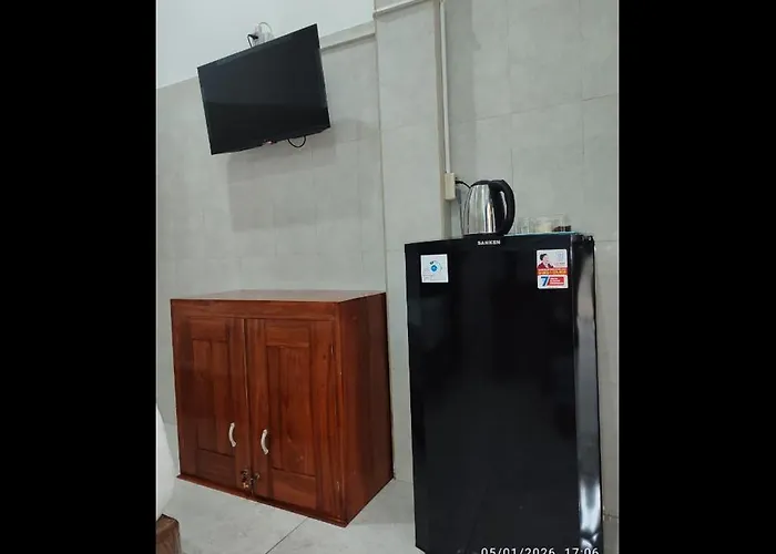 Narayuka House ゲストハウス スミニャック
